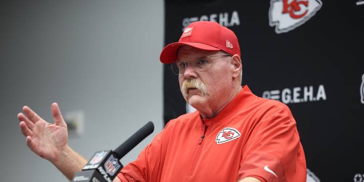 Andy Reid defiant as Chiefs’ playoff hopes dwindle after Thanksgiving loss to the Cowboys