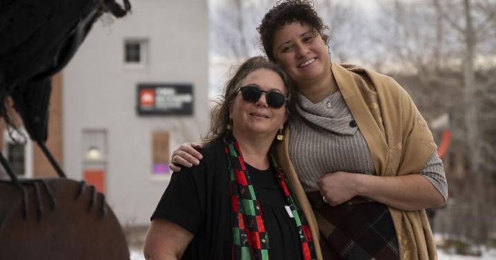 'Sitting with the dying': How two Gallatin County death doulas provide end