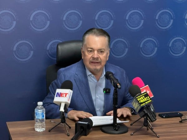 Video.- Reta senador panista a morenistas a que den la cara a productores