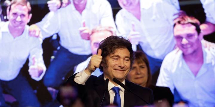 El Gobierno cierra el 2025 con un fuerte apoyo y Javier Milei mantiene un 50% de imagen positiva