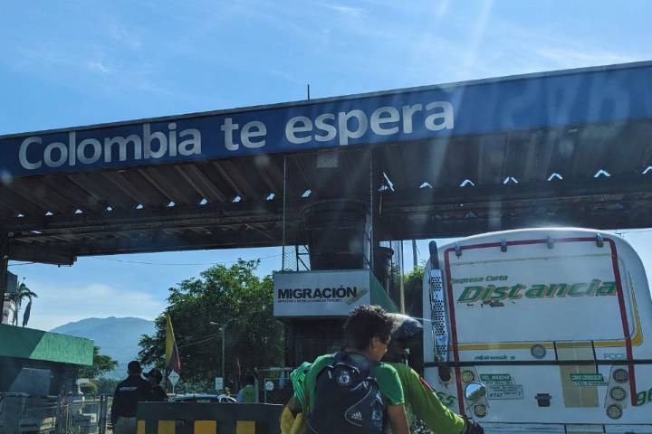 Venezolanos varados por cancelaciones de vuelos: rutas improvisadas y gastos inesperados