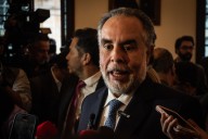 Ministro del Interior, Armando Benedetti, denuncia posible intervención ilegal de su teléfono celular