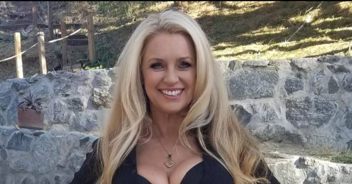 US porn star buys up posh Scots hotel after making millions from X