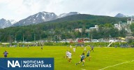 Ushuaia, sede del torneo de rugby más austral del mundo que se juega entre montañas nevadas