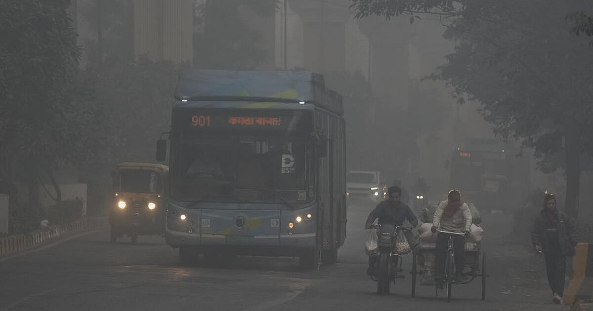 Delhi Delhi air quality worsens, AQI settles in 'severe' zone