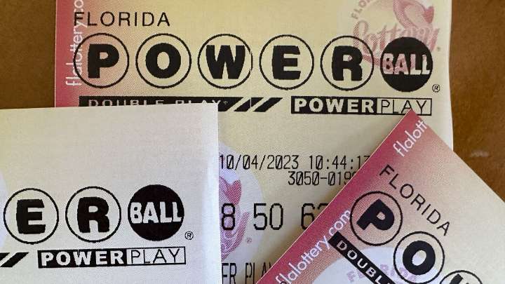 Powerball jackpot climbs to $1 billion, with next draw Saturday