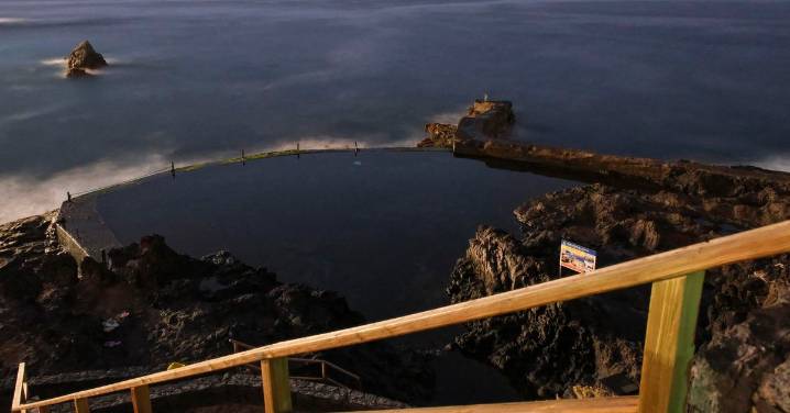 Ascienden a cuatro los fallecidos por un golpe de mar en Tenerife