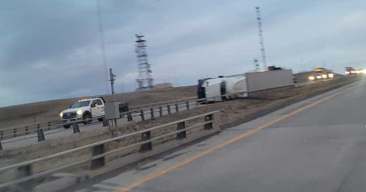 Colorado weather blog: I-25 closed north of Fort Collins due to safety concerns