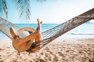 ¿Quieres gastar mucho en la playa? Pregúntame cómo, por Reuben Morales