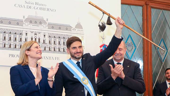 Pullaro convocó a sesiones extraordinarias: Santa Fe debatirá 12 proyectos clave antes de fin de año