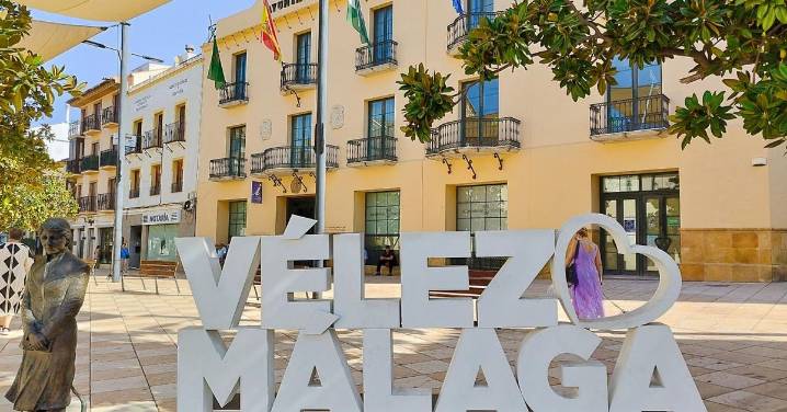 Vélez-Málaga amplia los horarios en las "terrazas sin toldo" durante toda la Navidad