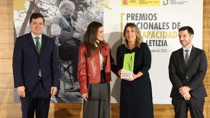 La Reina Letizia entrega el Premio Nacional de Discapacidad al Ayuntamiento de Cartagena