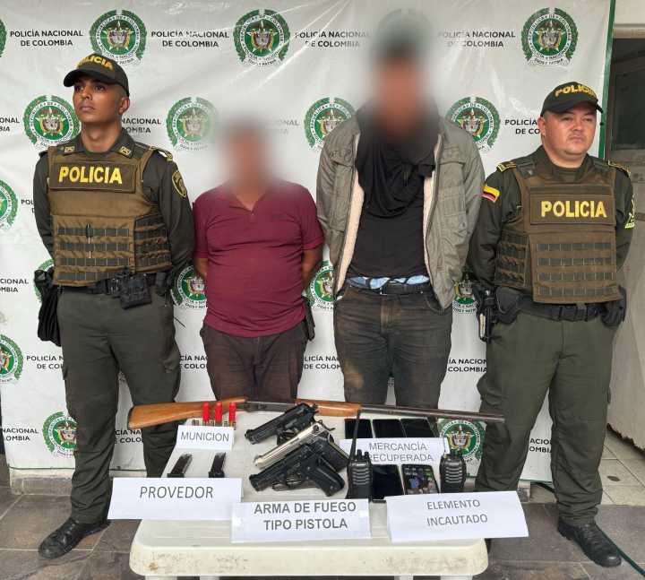 La Policía Nacional capturó a dos personas por los delitos de secuestro simple, hurto y porte ilegal de armas