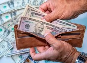 Dólar cerró a la baja tras reducción de tasas de la Reserva Federal