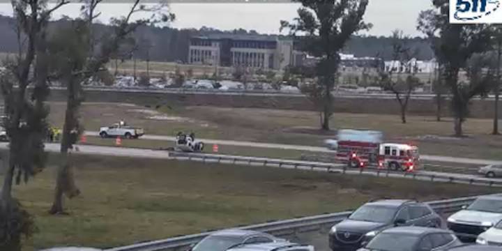 Overturned vehicle closes all lanes on I