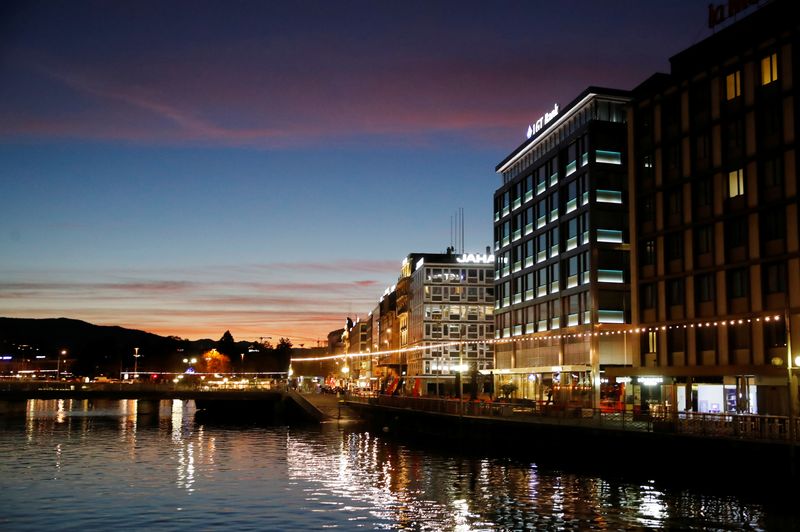 Swiss companies plan investment abroad to offset US tariffs, survey shows