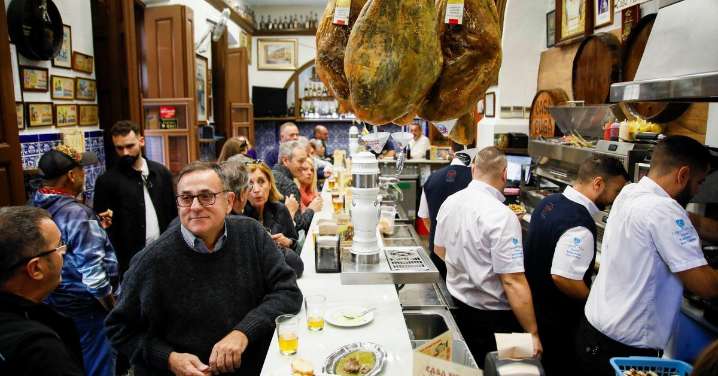 Las mejores pastelerías, churrerías, bares y restaurantes de Almería para esta Navidad, según Repsol