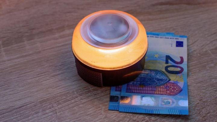 ¿Aún no tienes la baliza V16? Te doy 5 opciones desde 24 euros, 100% homologadas y listas para proteger tu coche en 2026