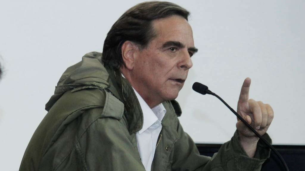 Tribunal ordena fin de la investigación contra Felipe Berríos y el sacerdote contraataca a sus denunciantes