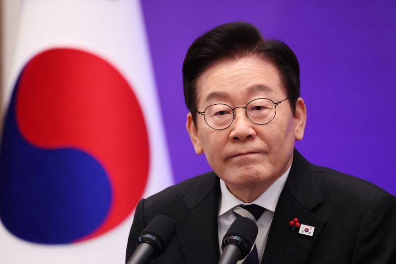 South Korea's Lee calls for probe into links between religious group and politics