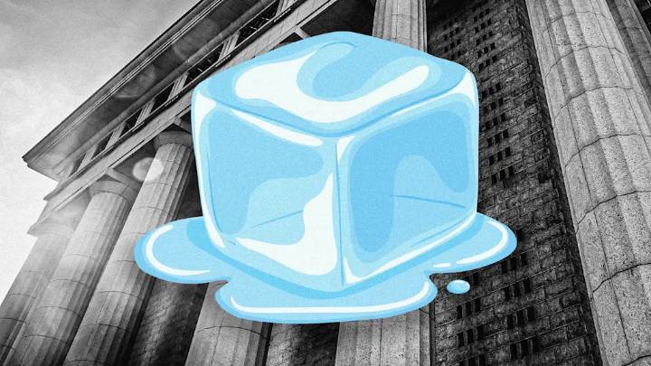 ICE location app developer sues government, not Apple, for app store removal