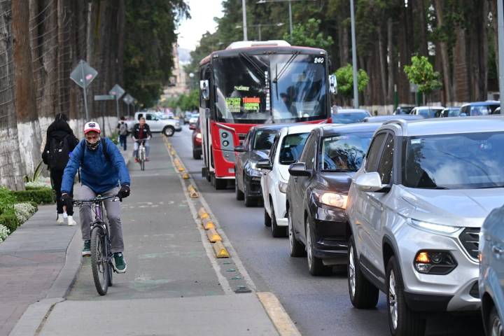 El Edomex fortalece la seguridad en carriles confinados y ciclovías a través  de infracciones inteligentes