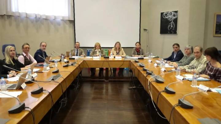 DGA y Unizar acuerdan destinar 1,3 millones a equipar la Facultad de Medicina de Huesca