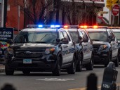 Hallan un cuerpo descompuesto y explosivos tras enfrentamiento armado en una vivienda de Connecticut