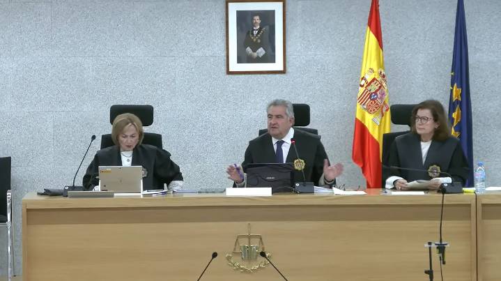 La Audiencia Nacional acuerda seguir adelante con el juicio a la familia Pujol y rechaza enviar el caso a los juzgados de Barcelona