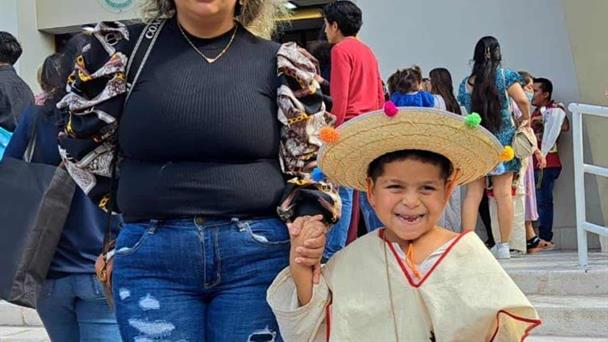 Pequeños Juan Diegos caminan con esperanza