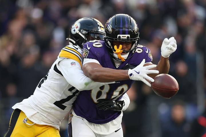 Ravens lose grasp on first place when Likely TD turns into a drop