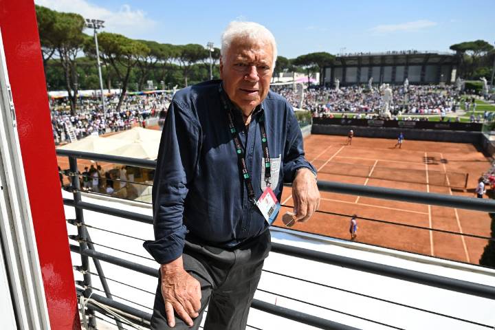 Italian tennis great Nicola Pietrangeli dies aged 92