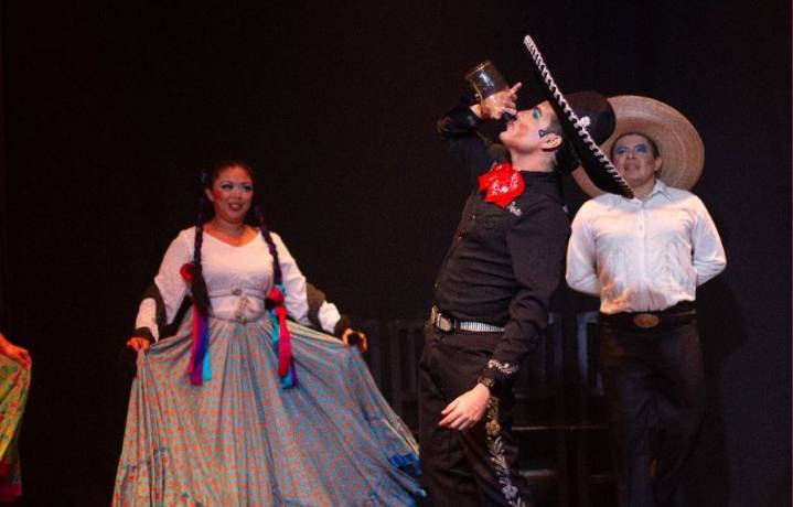 “Orgullo Sin Prejuicio” llega al teatro con amor y emociones sin limite