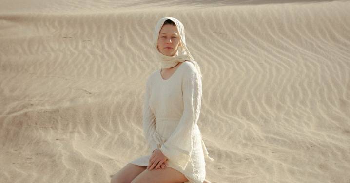 «El Eco de las Formas»: Elías Heredia proyecta sus fashion filmes en el MNBA Neuquén