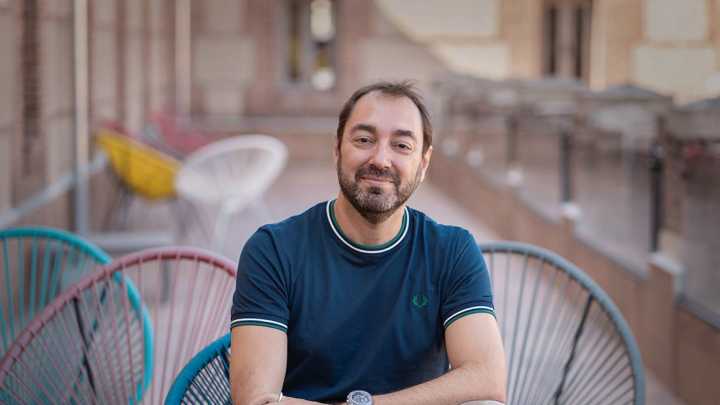 Nando López revela los 'salseos' de la literatura: del 'sexting' de Galdós al desahucio de Góngora