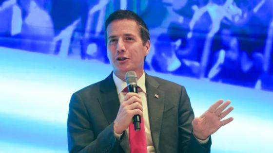 Bernie Moreno propone prohibir la doble nacionalidad en EE.UU.