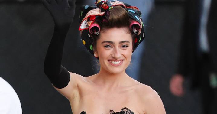 Rachel Sennott Does Vintage Pin-Up Glamour—Hair Rollers and All