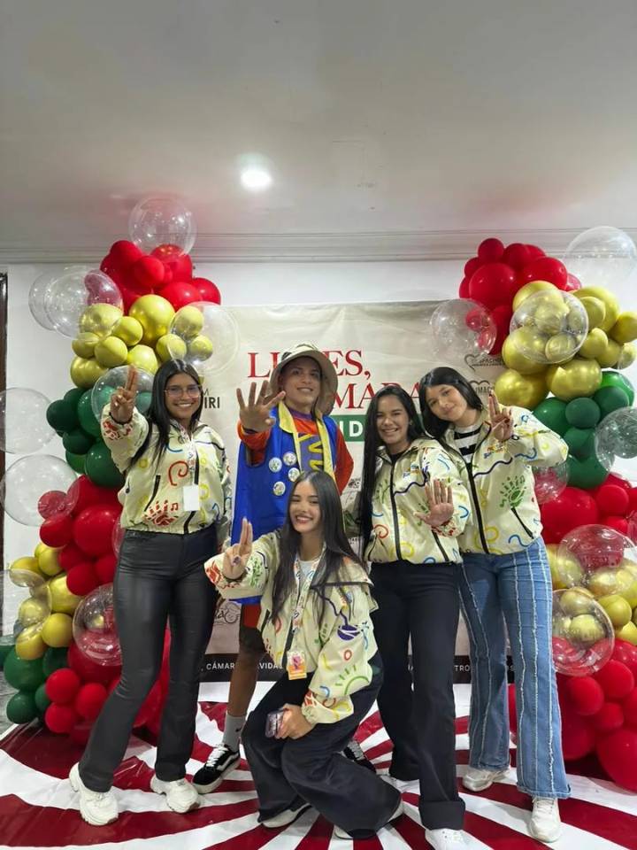 “Manitas que Cantan”: el proyecto audiovisual que enseña lengua de señas a niños con música y animación