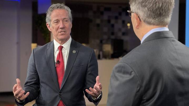 Texas ends state contract program for women and minority-owned businesses under new comptroller rule