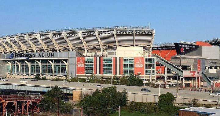 Judge won’t block Ohio’s plan for new Cleveland Browns stadium, won’t dismiss case against it either