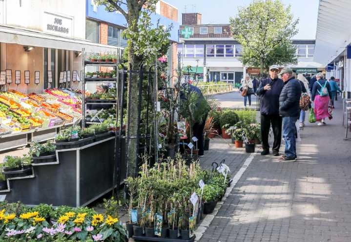 Kenilworth should not be 'the poor relation' - business owner | Local News