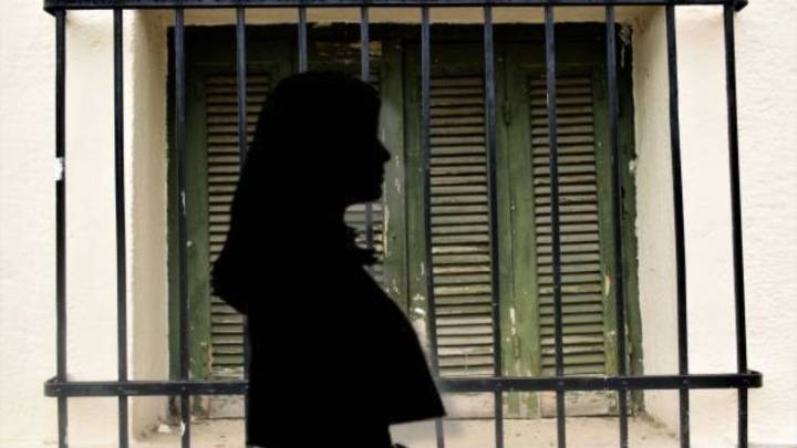 Muere quinceañera asfixiada en las rejas de su propia ventana, nadie se dio cuenta