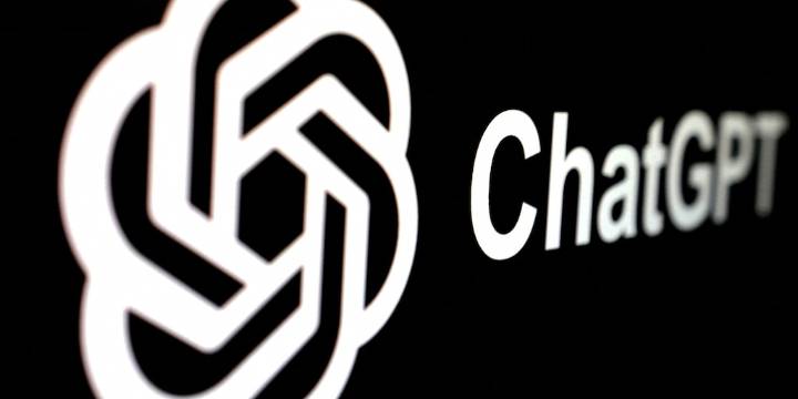 ChatGPT tendrá “modo adulto” en 2026: así permitirán las conversaciones eróticas en la IA