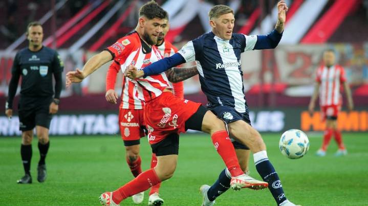 Barracas Central enfrenta a Gimnasia por los cuartos de final del Torneo Clausura: hora, formaciones y TV