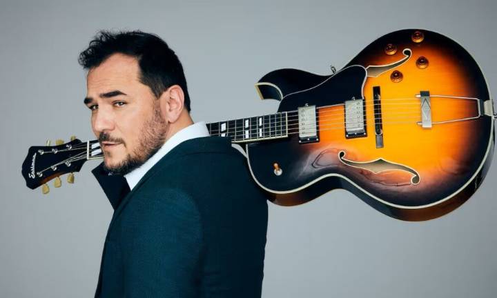 Ismael Serrano llega a Bahía con un show acústico cargado de poesía