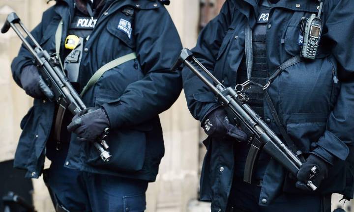 Met Police's Flying Squad 'to have their guns taken away to save money'