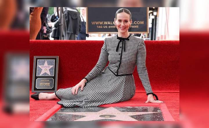 Sarah Paulson recibe su estrella en el Paseo de la Fama de Hollywood