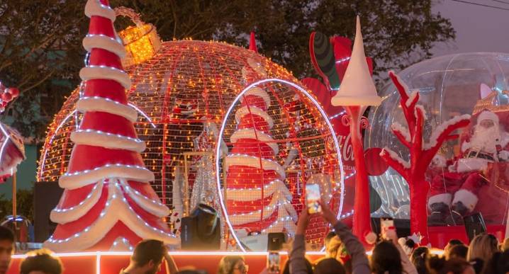 Regresa la ilusión de las tradicionales caravanas navideñas en todo el país