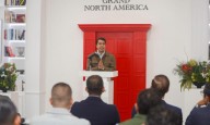 Acude Felifer a inauguración de Leadership