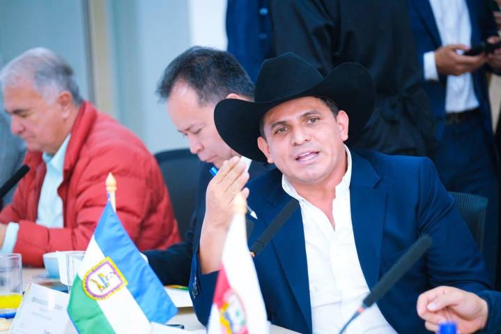 Gobernador Zorro defiende las regalías de Casanare ante recortes presupuestales